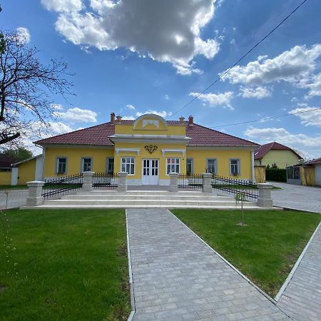 Hotel Kuria Vendeghaz Poroszló Exterior foto