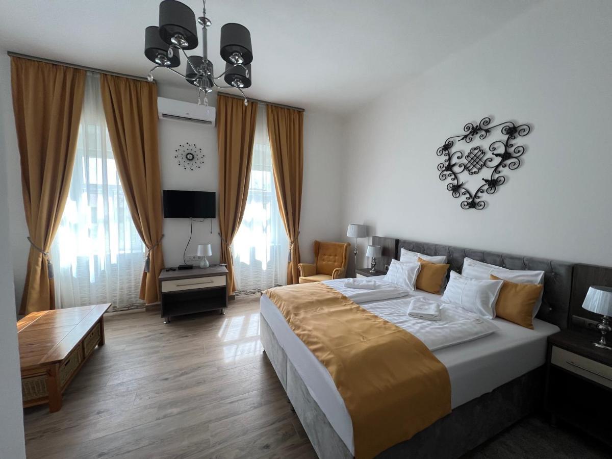 Hotel Kuria Vendeghaz Poroszló Exterior foto