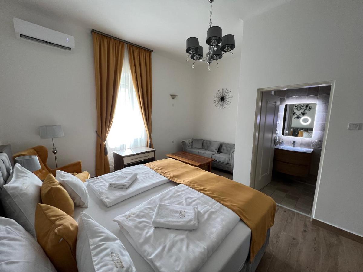 Hotel Kuria Vendeghaz Poroszló Exterior foto